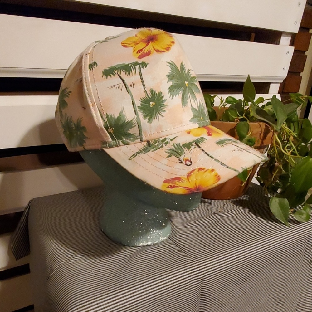 21 MEN hat.                     #394